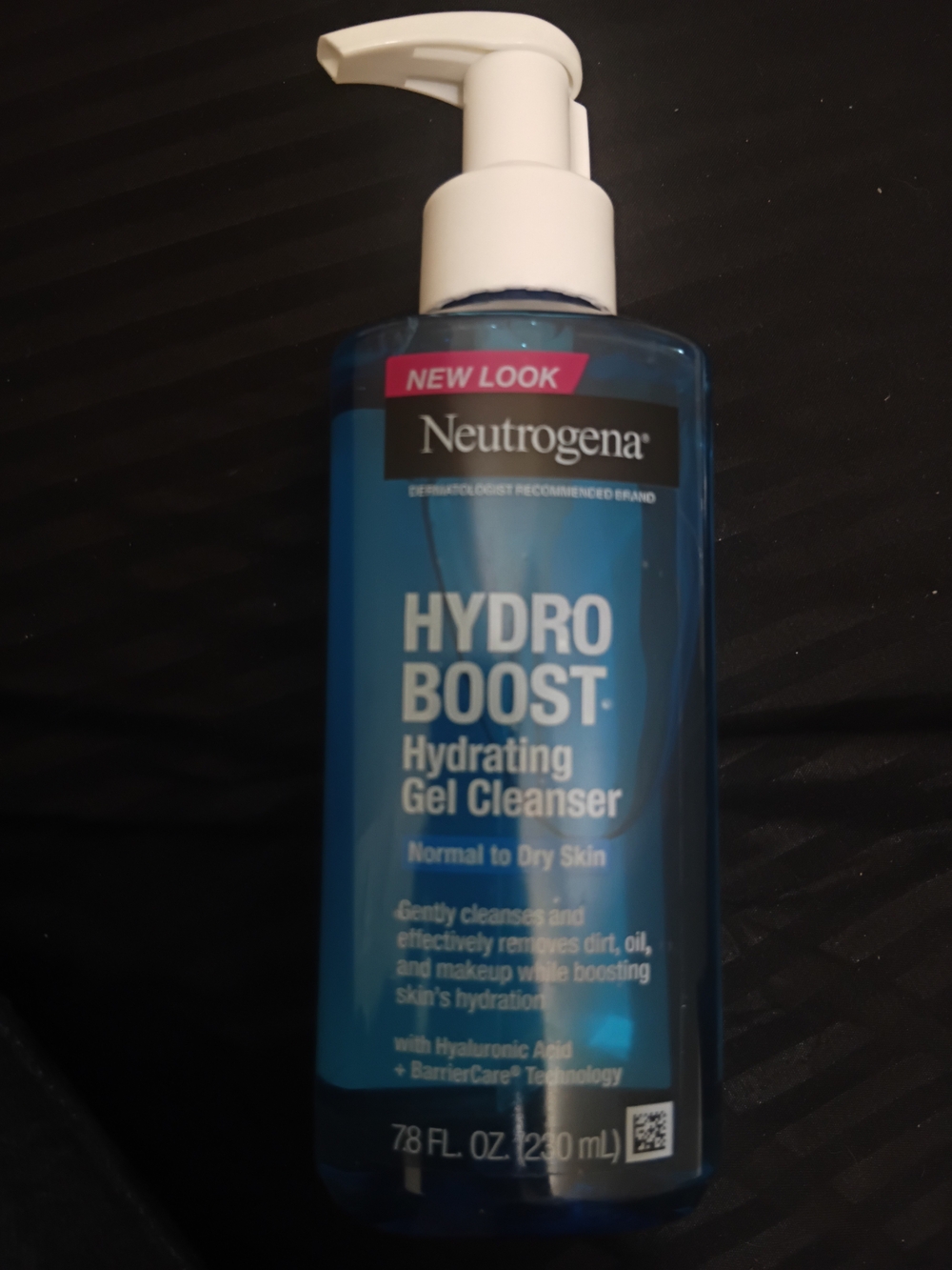 Neutrogena Hydro Boost Hydrating Gel Cleanser - Blue and White Pump Bottle